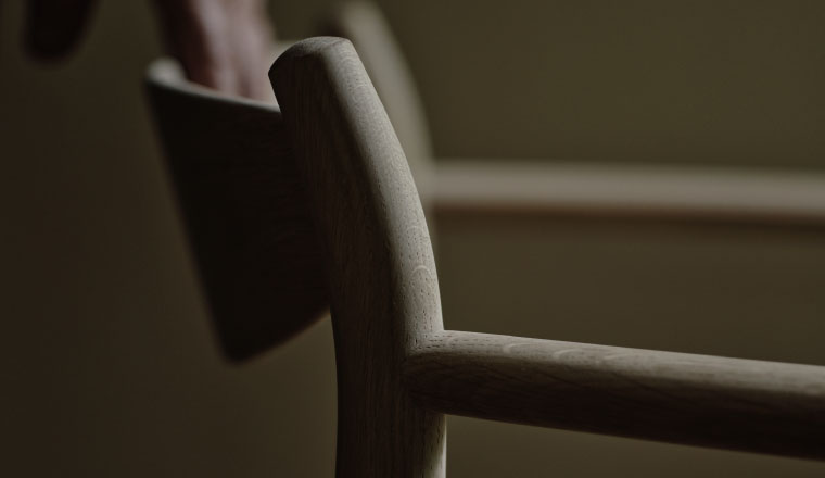 木工家 三谷龍二デザインの「3r-h furniture」遊朴館 HIDA GALLERYにて受注開始